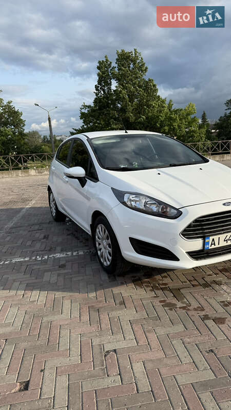 Хетчбек Ford Fiesta 2016 в Харкові