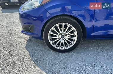 Хэтчбек Ford Fiesta 2014 в 