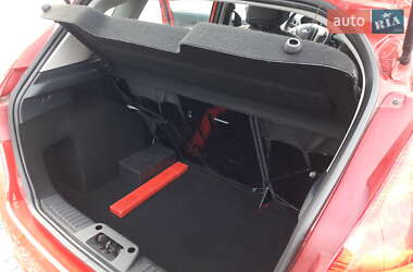 Хэтчбек Ford Fiesta 2010 в 