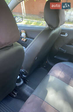 Хэтчбек Ford Fiesta 2007 в 