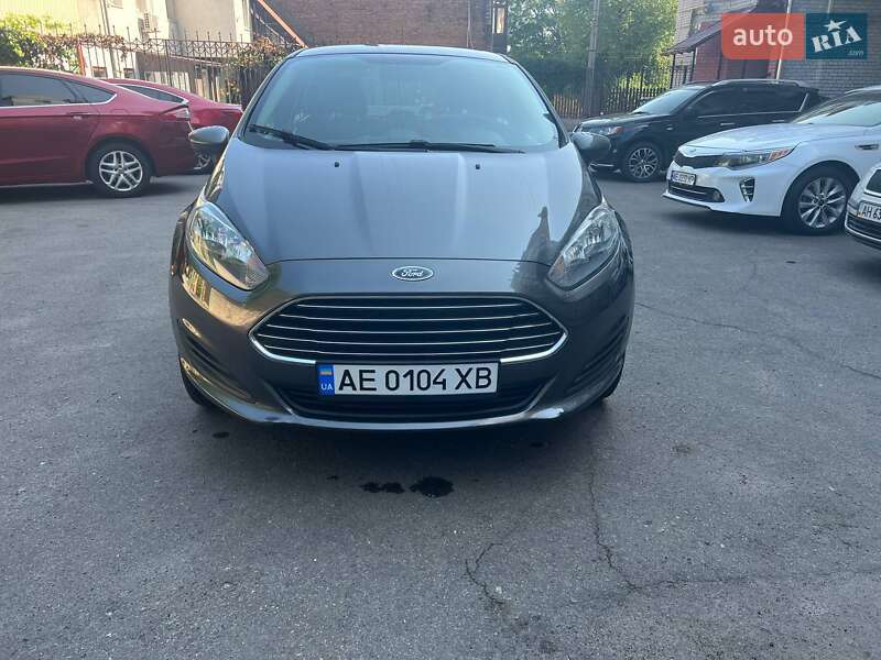 Седан Ford Fiesta 2019 в Днепре