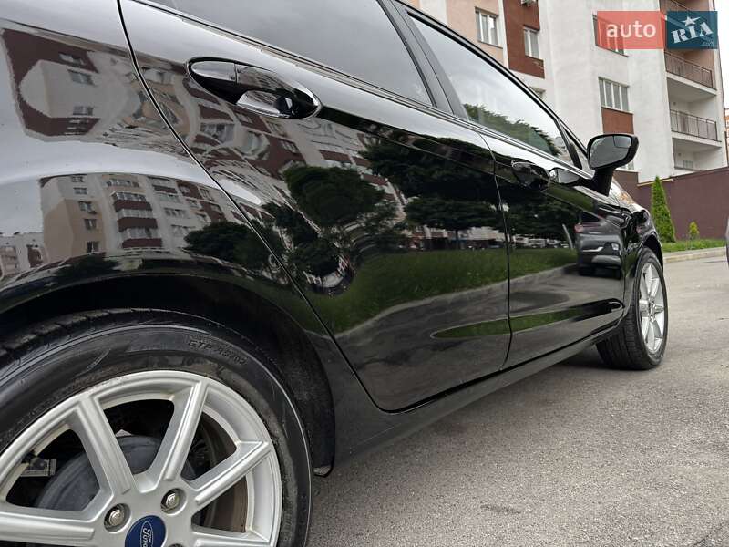 Седан Ford Fiesta 2019 в Києві
