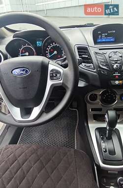 Седан Ford Fiesta 2017 в 