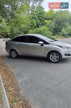 Седан Ford Fiesta 2017 в 