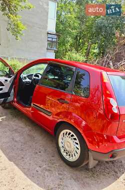 Хэтчбек Ford Fiesta 2008 в 