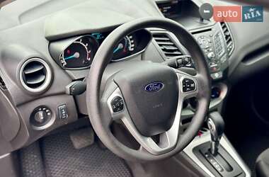 Хэтчбек Ford Fiesta 2019 в 