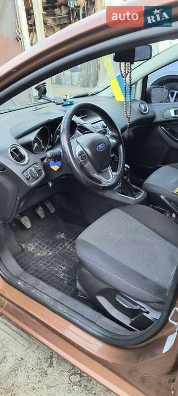 Хэтчбек Ford Fiesta 2013 в Изюме
