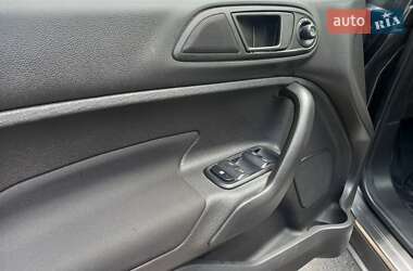 Седан Ford Fiesta 2017 в 