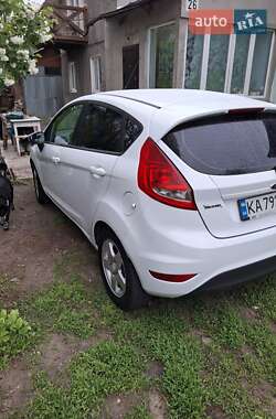 Хетчбек Ford Fiesta 2012 в Василькові