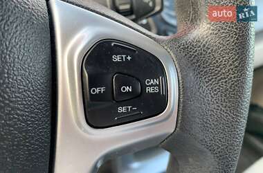 Хэтчбек Ford Fiesta 2018 в 