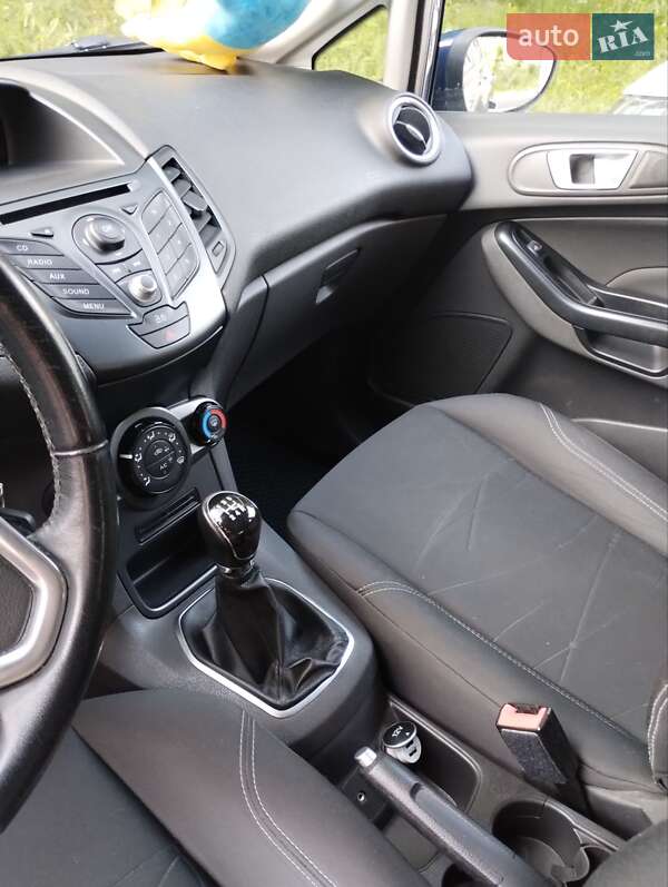 Хэтчбек Ford Fiesta 2013 в Виннице