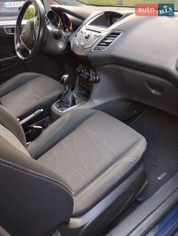 Хэтчбек Ford Fiesta 2013 в Виннице