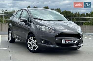 Седан Ford Fiesta 2016 в 