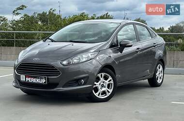 Седан Ford Fiesta 2016 в 