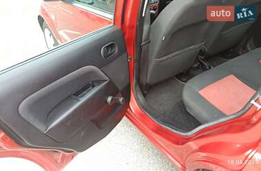 Хэтчбек Ford Fiesta 2007 в 