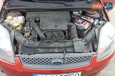 Хэтчбек Ford Fiesta 2007 в 