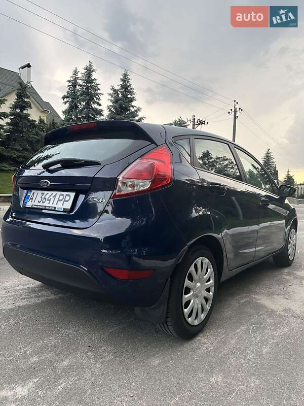 Хетчбек Ford Fiesta 2013 в Києві