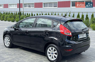 Хэтчбек Ford Fiesta 2013 в 