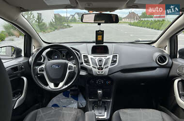 Хэтчбек Ford Fiesta 2013 в 