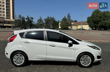 Хэтчбек Ford Fiesta 2013 в 