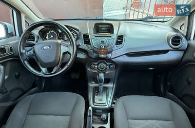 Хэтчбек Ford Fiesta 2013 в 