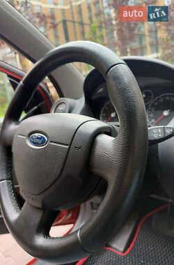 Хэтчбек Ford Fiesta 2007 в 