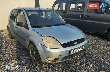 Хэтчбек Ford Fiesta 2004 в Ужгороде
