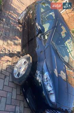 Хэтчбек Ford Fiesta 2013 в 
