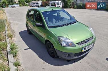 Хетчбек Ford Fiesta 2008 в Дніпрі
