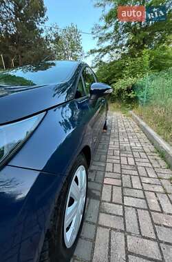 Хэтчбек Ford Fiesta 2017 в 