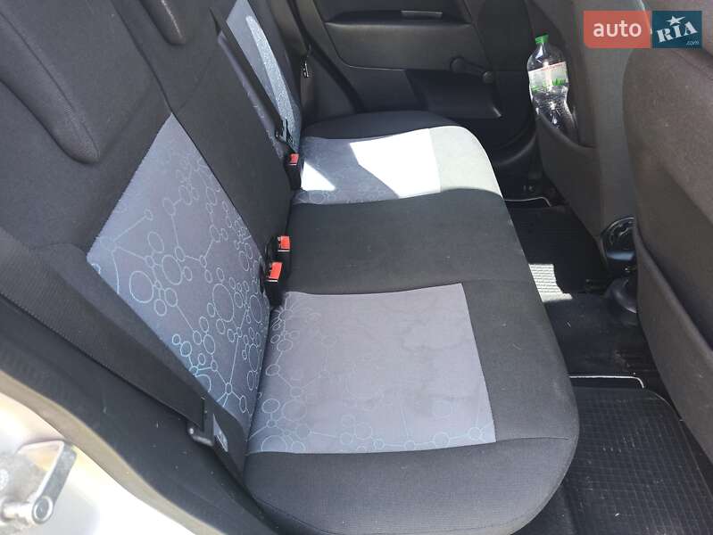 Хэтчбек Ford Fiesta 2006 в Киеве