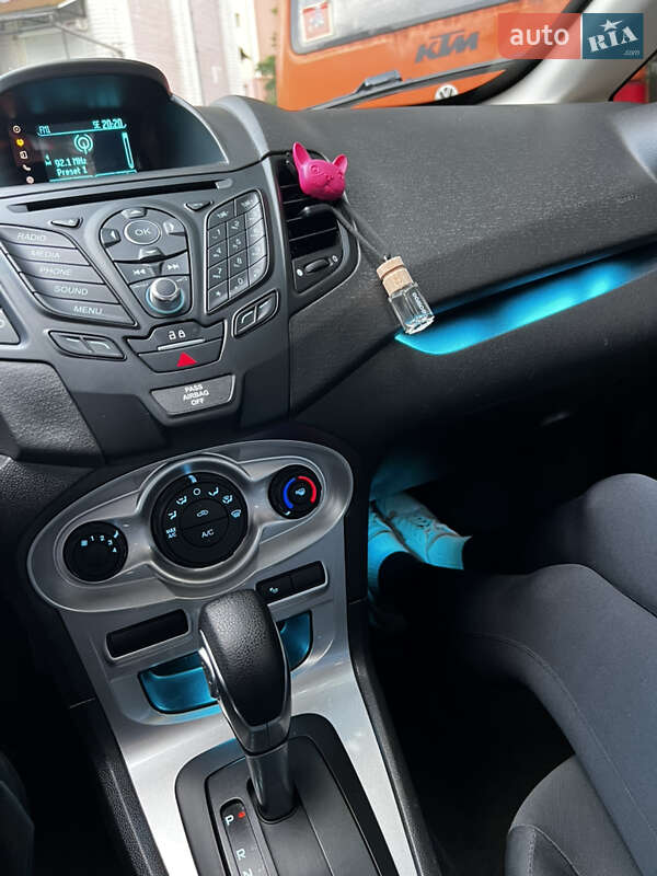 Хетчбек Ford Fiesta 2017 в Києві