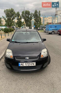 Хэтчбек Ford Fiesta 2008 в Днепре
