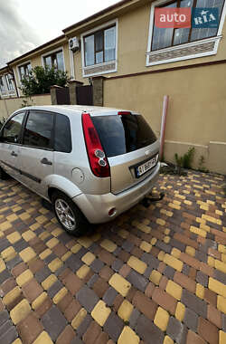 Хэтчбек Ford Fiesta 2008 в 
