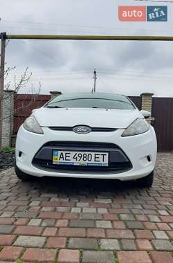 Хетчбек Ford Fiesta 2011 в Івано-Франківську