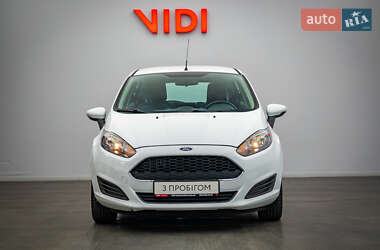 Хэтчбек Ford Fiesta 2017 в 