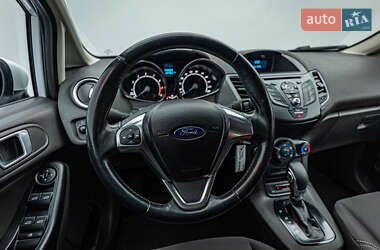 Хэтчбек Ford Fiesta 2017 в 
