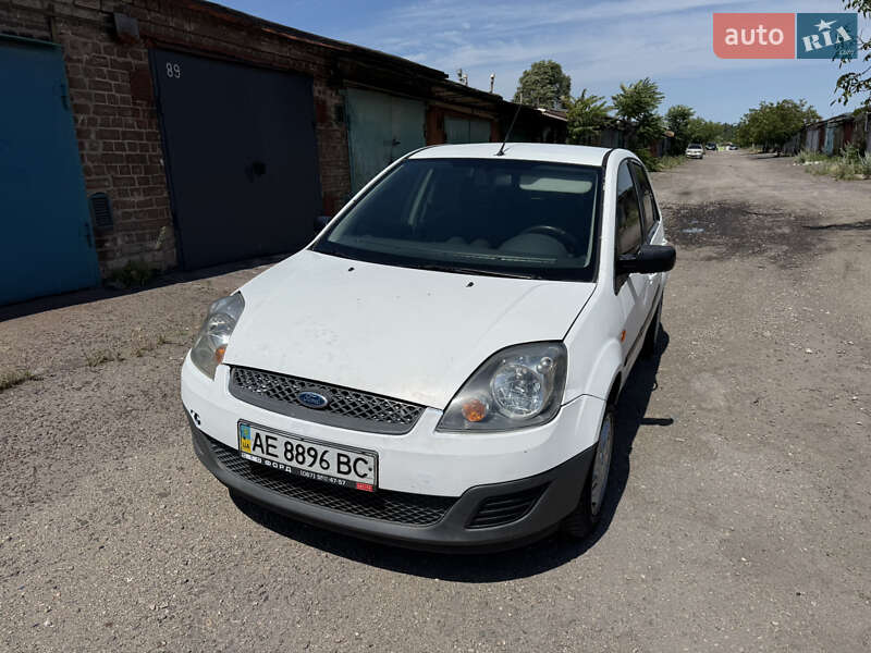 Хэтчбек Ford Fiesta 2006 в Запорожье