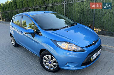Хэтчбек Ford Fiesta 2012 в 