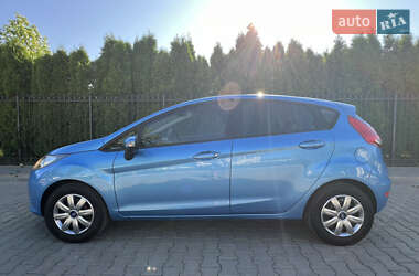 Хэтчбек Ford Fiesta 2012 в 