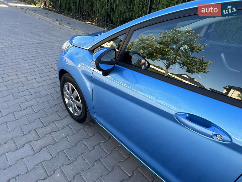 Хэтчбек Ford Fiesta 2012 в Одессе