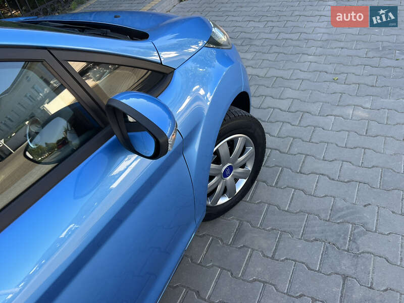 Хэтчбек Ford Fiesta 2012 в Одессе