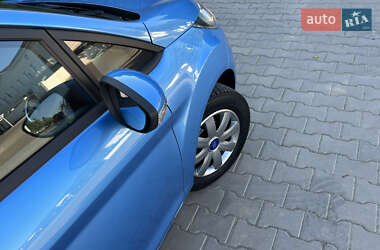 Хэтчбек Ford Fiesta 2012 в 