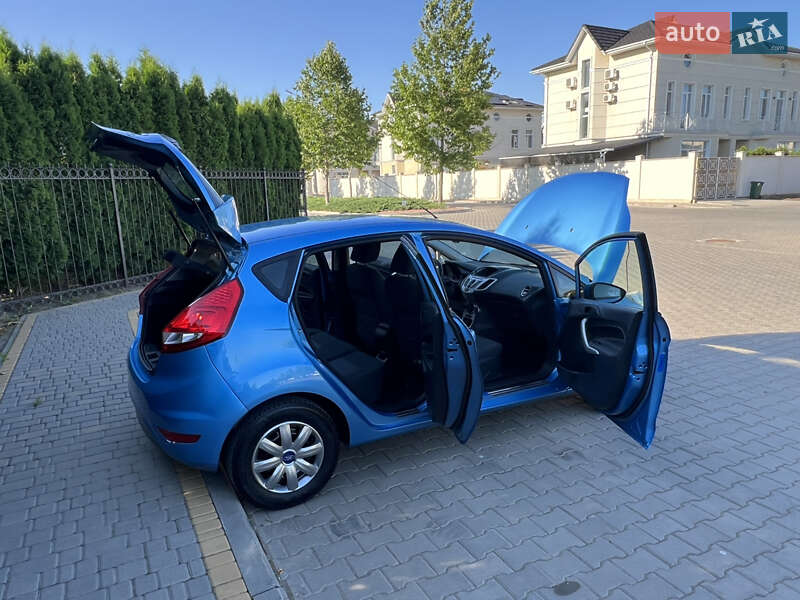 Хэтчбек Ford Fiesta 2012 в Одессе