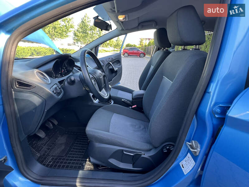 Хэтчбек Ford Fiesta 2012 в Одессе