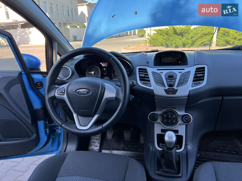 Хэтчбек Ford Fiesta 2012 в Одессе
