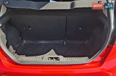 Хэтчбек Ford Fiesta 2014 в 