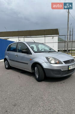 Хэтчбек Ford Fiesta 2007 в 