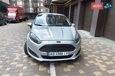 Хэтчбек Ford Fiesta 2012 в 