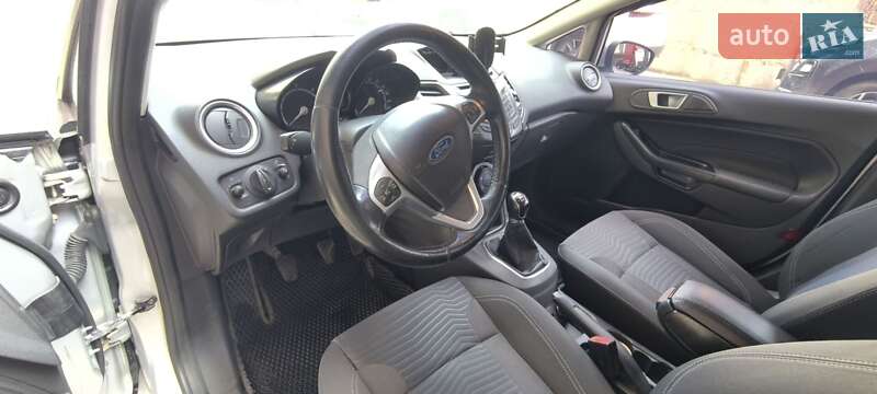 Хэтчбек Ford Fiesta 2012 в Виннице